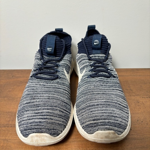 Nike Roshe Two Flyknit V2 Sneakers Shoes 917688-400 Size 7 Women - Picture 2 of 7